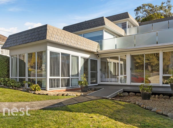 1/37 Waimea Avenue, Sandy Bay, Tas 7005