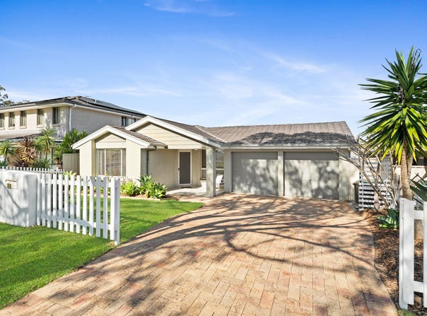 19 Kuttabul Road, Wadalba, NSW 2259