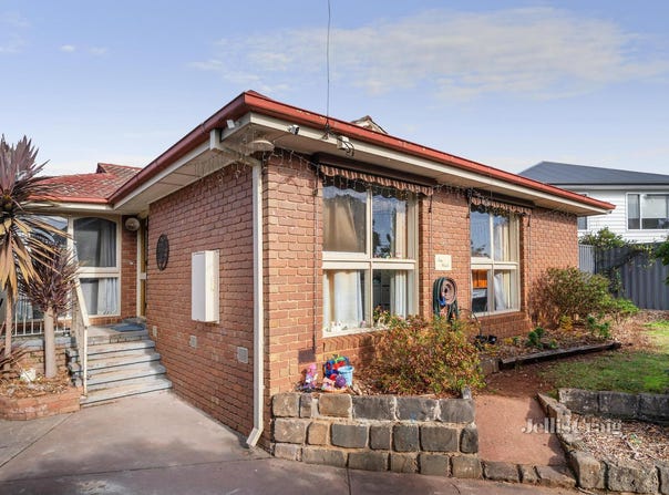 10 Greenglades Court, Wandin North, Vic 3139