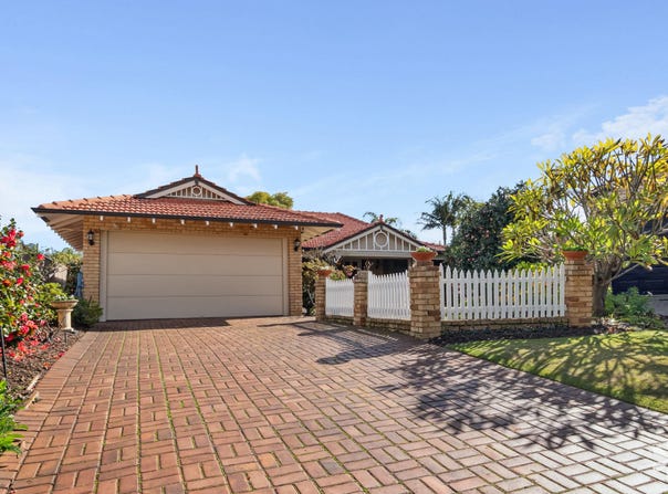 10 Stenton Corner, Leeming, WA 6149