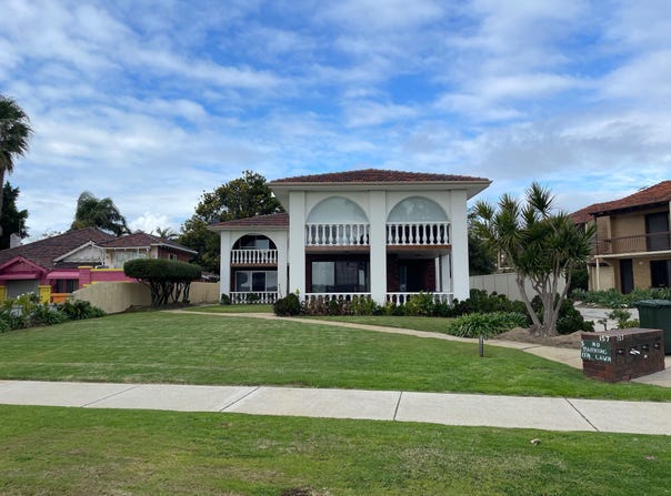 1/157 Melville Parade, Como, WA 6152