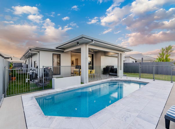 8 Wrasse Street, Burdell, Qld 4818