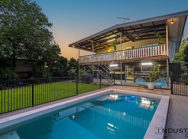 20 Mason Street, Stratford, Qld 4870
