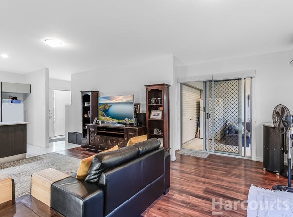 2/13 Caroline Street, Woody Point, Qld 4019