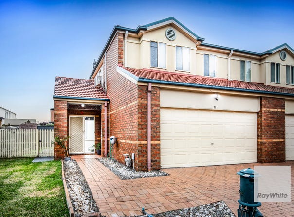 71 The Glades, Taylors Hill, Vic 3037