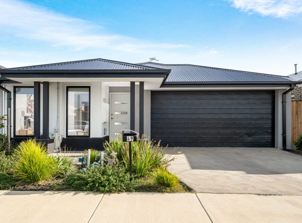 49 Montagna Circuit, Armstrong Creek, Vic 3217