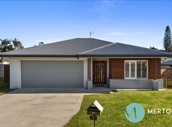 7 Cambridge Circuit, Southside, Qld 4570