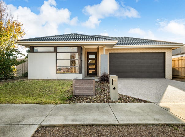 93 Coastside Drive, Armstrong Creek, Vic 3217