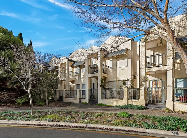 17 The Strand, Mawson Lakes, SA 5095