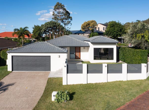 16 Villari Close, Belmont, Qld 4153