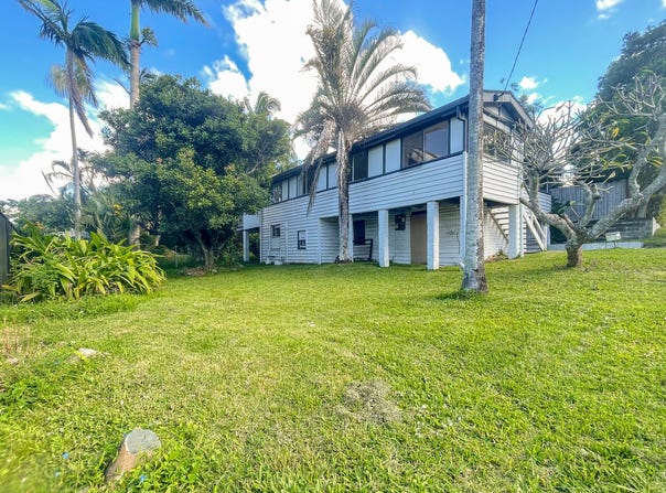 66 Eugaree Street, Southport, Qld 4215