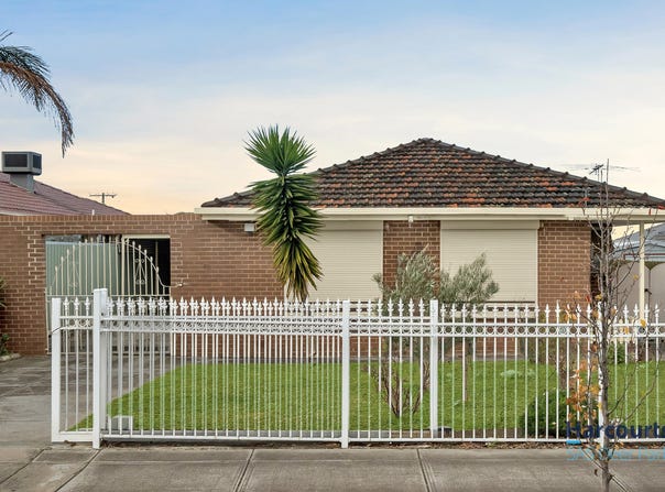 12 Kings Road, St Albans, Vic 3021