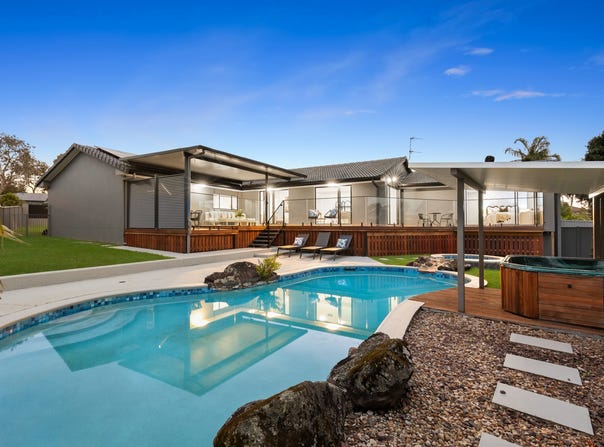 11 Beecroft Place, Robina, Qld 4226