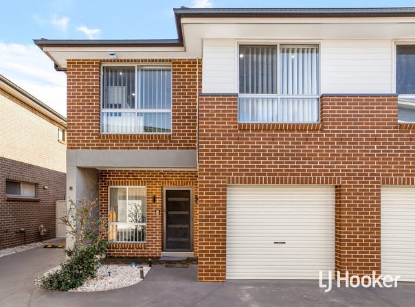 8 Finniss Glade, Quakers Hill, NSW 2763