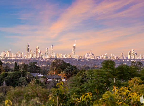 4 Tolhurst Court, Tallai, Qld 4213