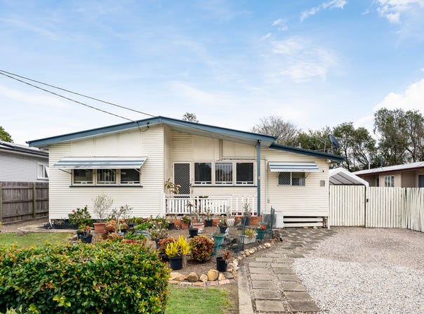 17 Thompson Street, Silkstone, Qld 4304