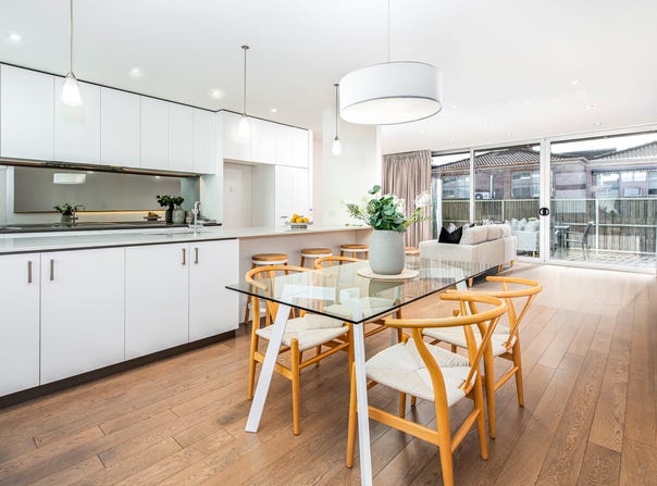 4/15-17 Railway Road, Blackburn, Vic 3130