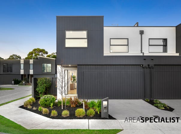 39 Savoy Grove, Cranbourne North, Vic 3977