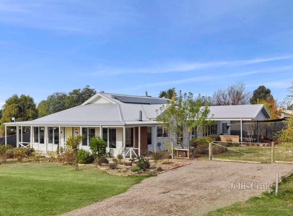 10 Lowe Street, Tylden, Vic 3444