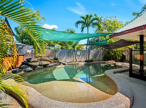 48 Cooper Street, Currajong, Qld 4812