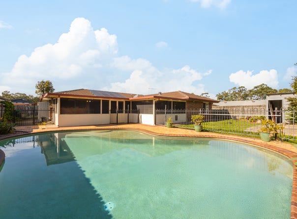 12 Trafalgar Drive, Kippa-Ring, Qld 4021