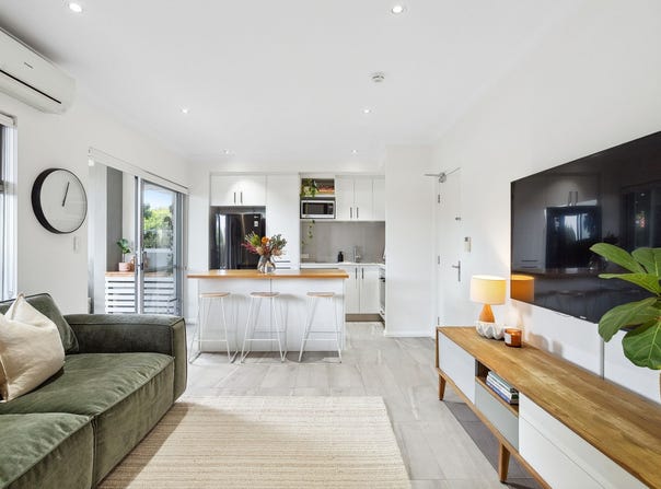 4/80 Burniston Street, Scarborough, WA 6019