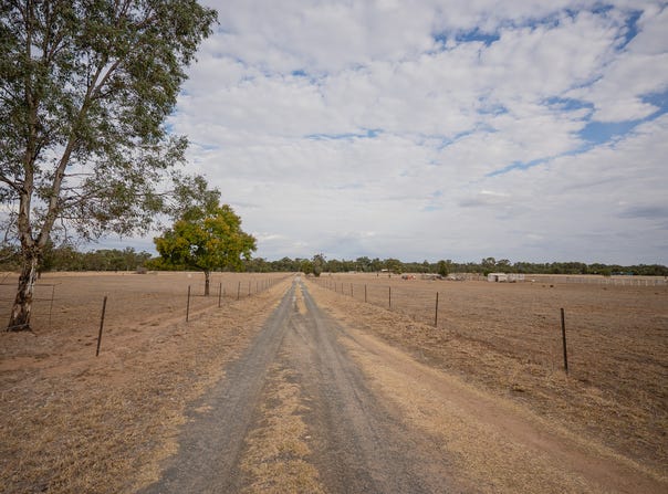 189 Burtons Road, Roma, Qld 4455