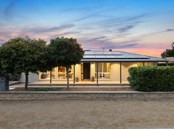 14 Elkington Street, Florey, ACT 2615