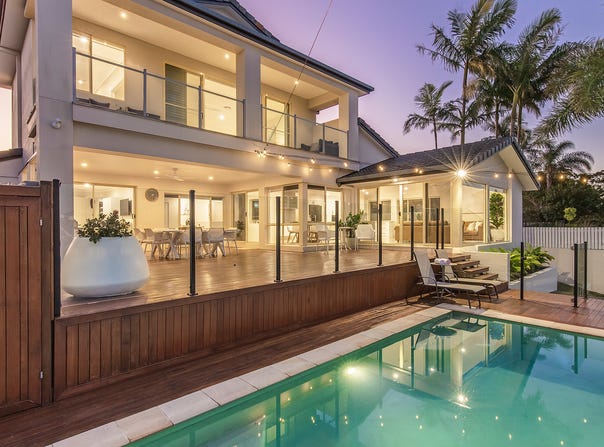 8 Key Largo, Clear Island Waters, Qld 4226