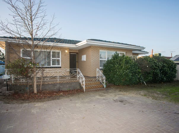 17 Morley Drive East, Morley, WA 6062