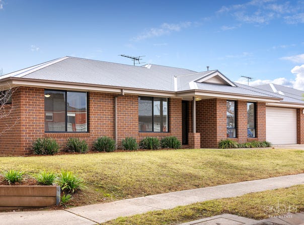 33 WHITELEY CIRCUIT, Baranduda, Vic 3691