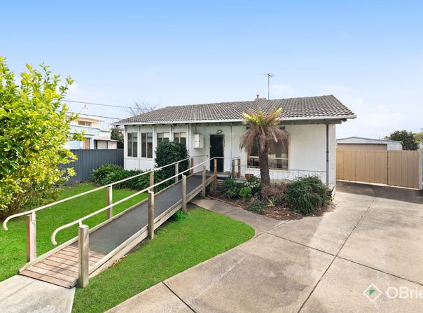 26 Pittosporum Grove, Doveton, Vic 3177
