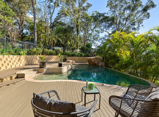 3 Cambridge Drive, Rankin Park, NSW 2287