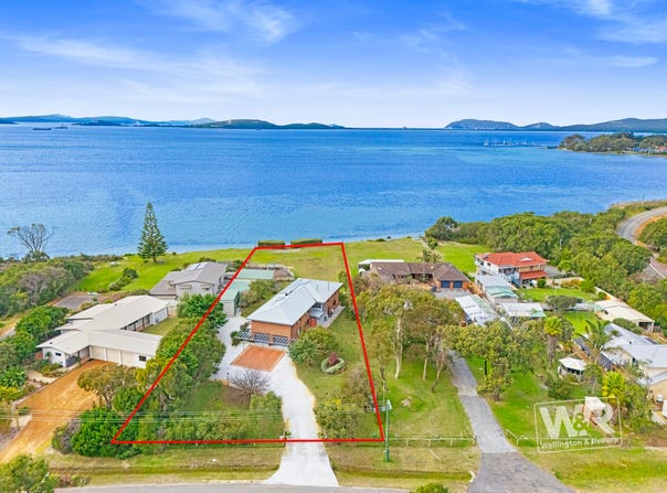 5 Stubbs Road, Little Grove, WA 6330