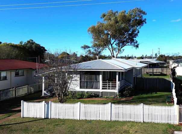 25 Proposch Street, Oakey, Qld 4401