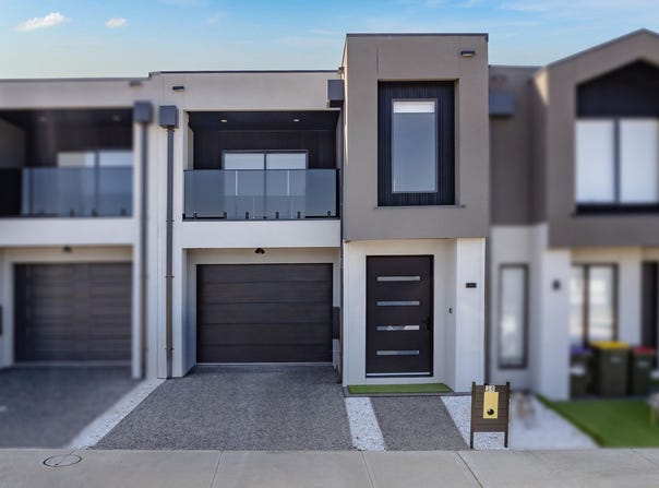 30 Nubeena Crescent, Donnybrook, Vic 3064