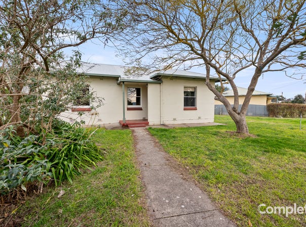 27 PRESSEY STREET, Mount Gambier, SA 5290
