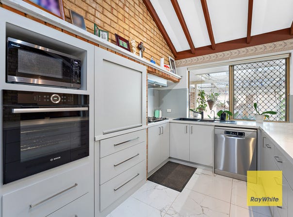 10 Dampier Court, Thornlie, WA 6108