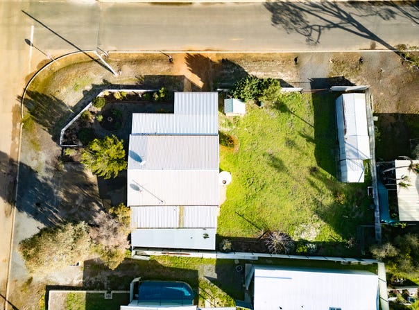 8 Burston Street, Pingrup, WA 6343