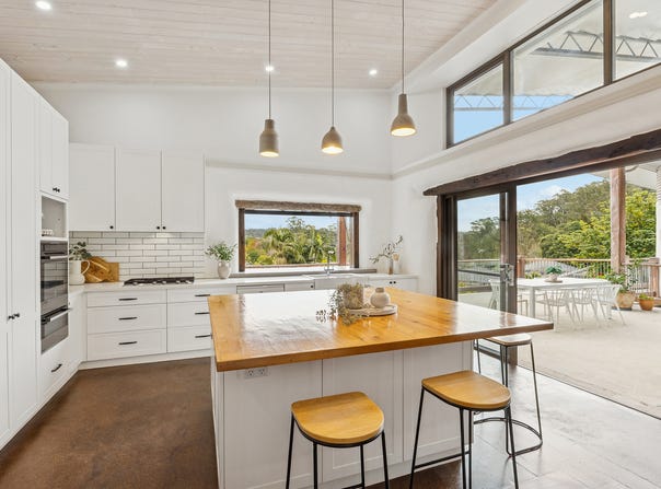 11 Ironbark Close, Ourimbah, NSW 2258