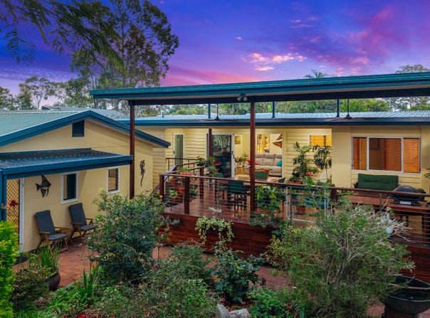 29 Spence Street, Point Vernon, Qld 4655