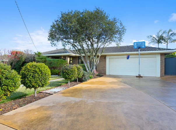 13 McLean Street, Drouin, Vic 3818