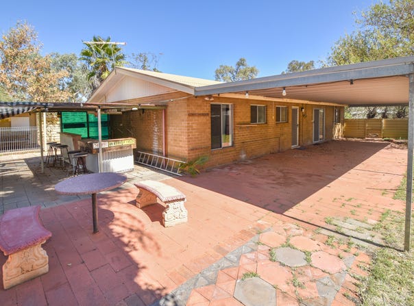 5 Saltbush Court, Sadadeen, NT 0870