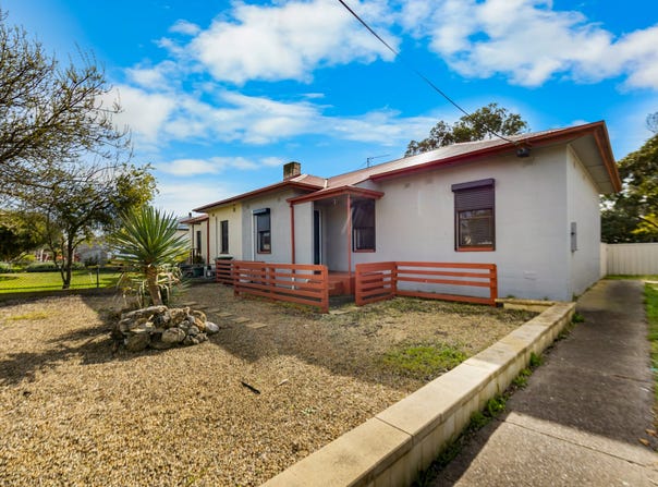 15 DeGaris St, Millicent, SA 5280