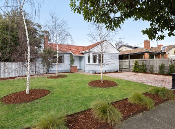 1/2 Simmonds Street, Hughesdale, Vic 3166