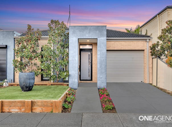 2/3 Santander Crescent, Point Cook, Vic 3030