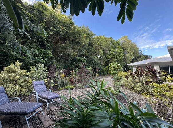 8 Midshipman St, South Mission Beach, Qld 4852