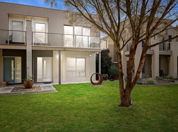 4 Windward Lane, Safety Beach, Vic 3936