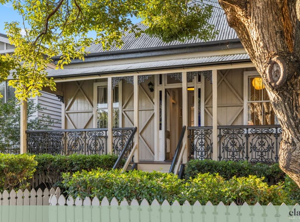 121 Albion Road, Windsor, Qld 4030