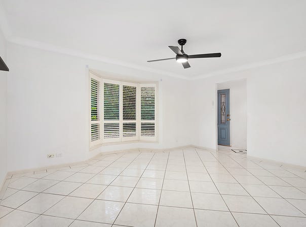 4 Wilkinson Drive, Crestmead, Qld 4132